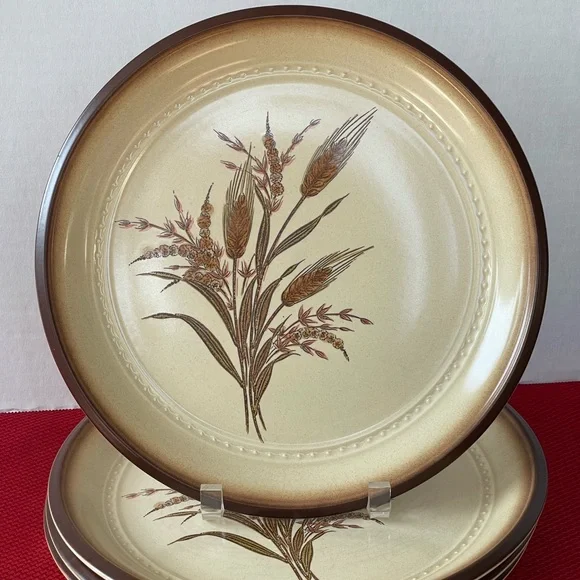 4 Vintage Arita Country Kitchen Honey Wheat Dinner plates , great condition 1970 - Picture 3 of 4
